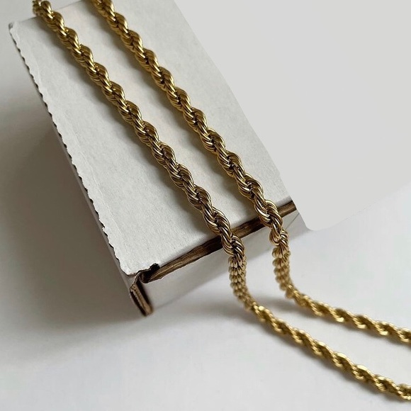 Non-Tarnish Twist Rope Chain - Picture 3 of 7